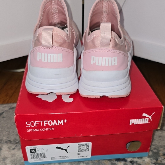 Like New. Puma Sift Foam Pink Slip-On Sneakers with Elastic Strap - Picture 4 of 9